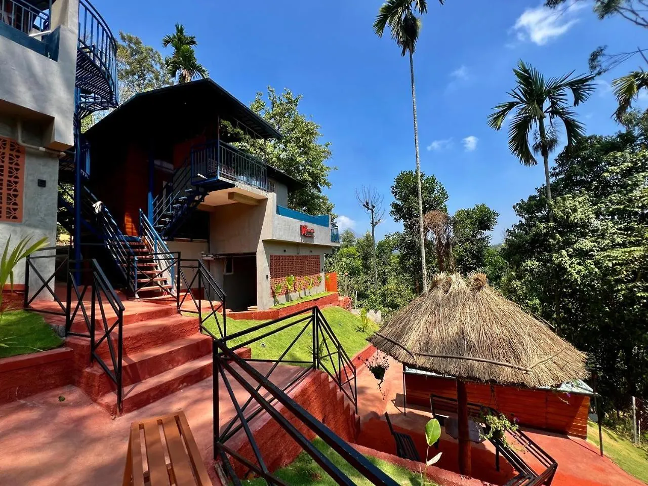 Mannath Private Pool Villas At Vellarimala Wayanad 4*,  India